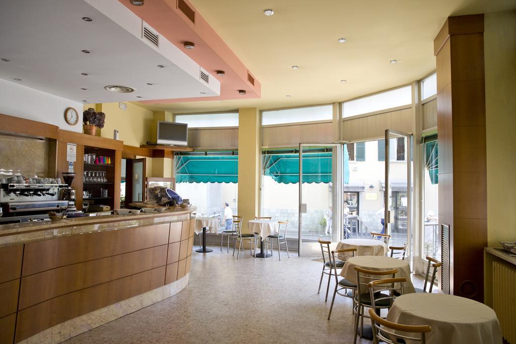 Hotel Conradi كيافينا المظهر الخارجي الصورة