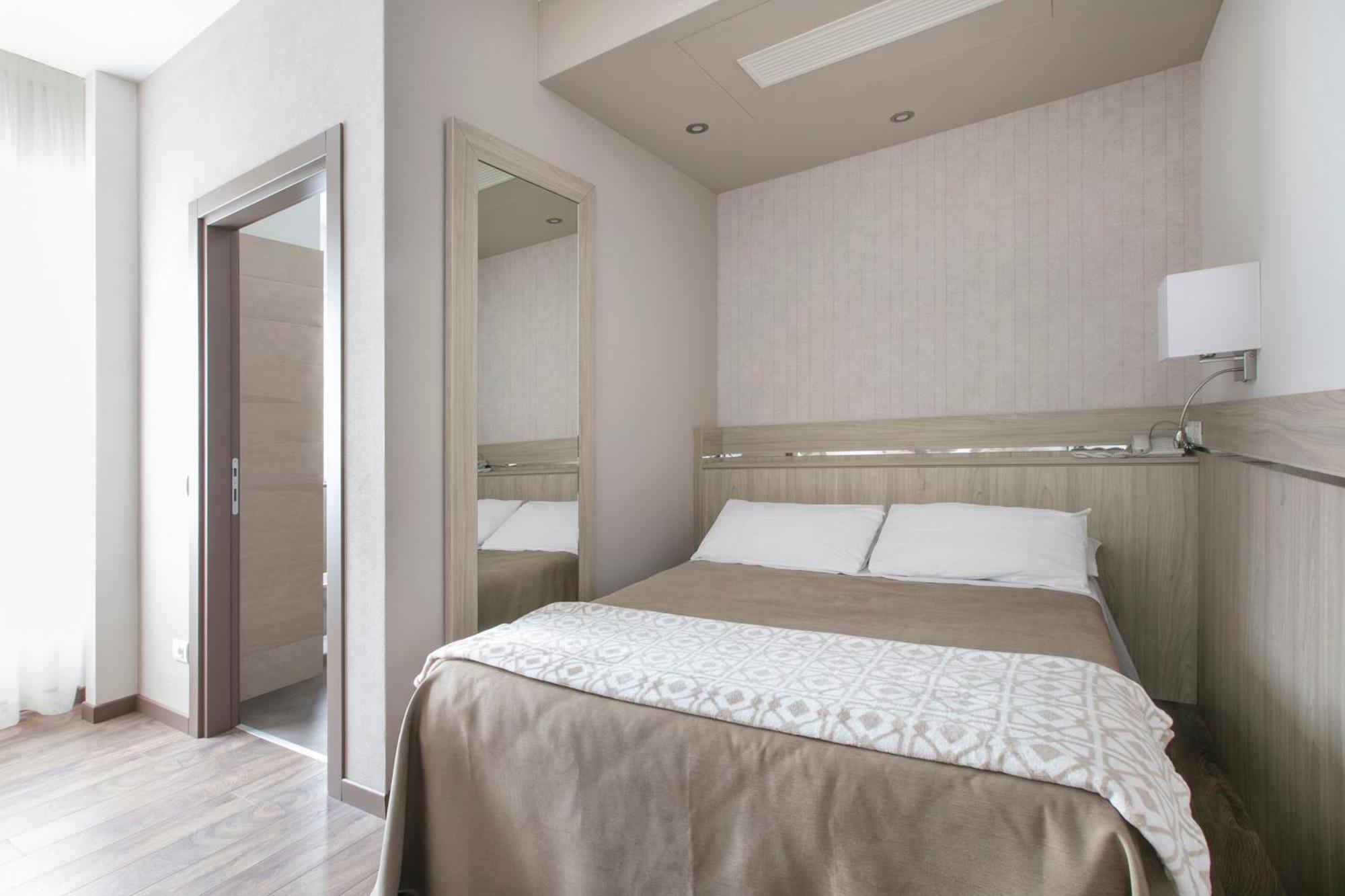 Hotel Conradi كيافينا المظهر الخارجي الصورة