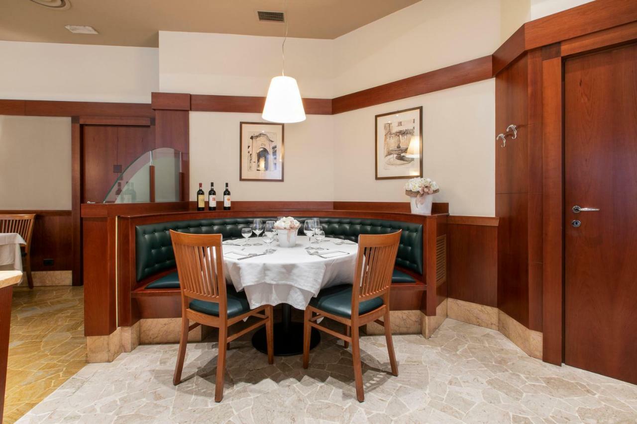 Hotel Conradi كيافينا المظهر الخارجي الصورة